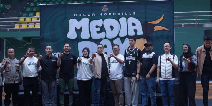 Hubungan dengan Komunitas, Membangun Basket Bogor