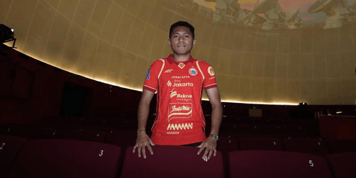 Profil Fajar Fathurrahman, Sayap Modern Serba Bisa