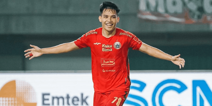 Debut dan Adaptasi Witan di Bawah Asuhan Thomas Doll